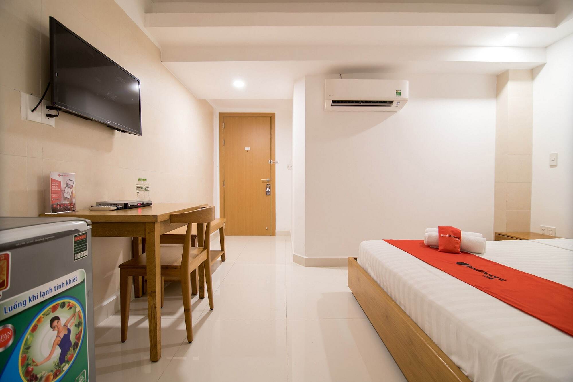 Reddoorz Plus Near Secc D7 Ho Chi Minh-Byen Eksteriør billede