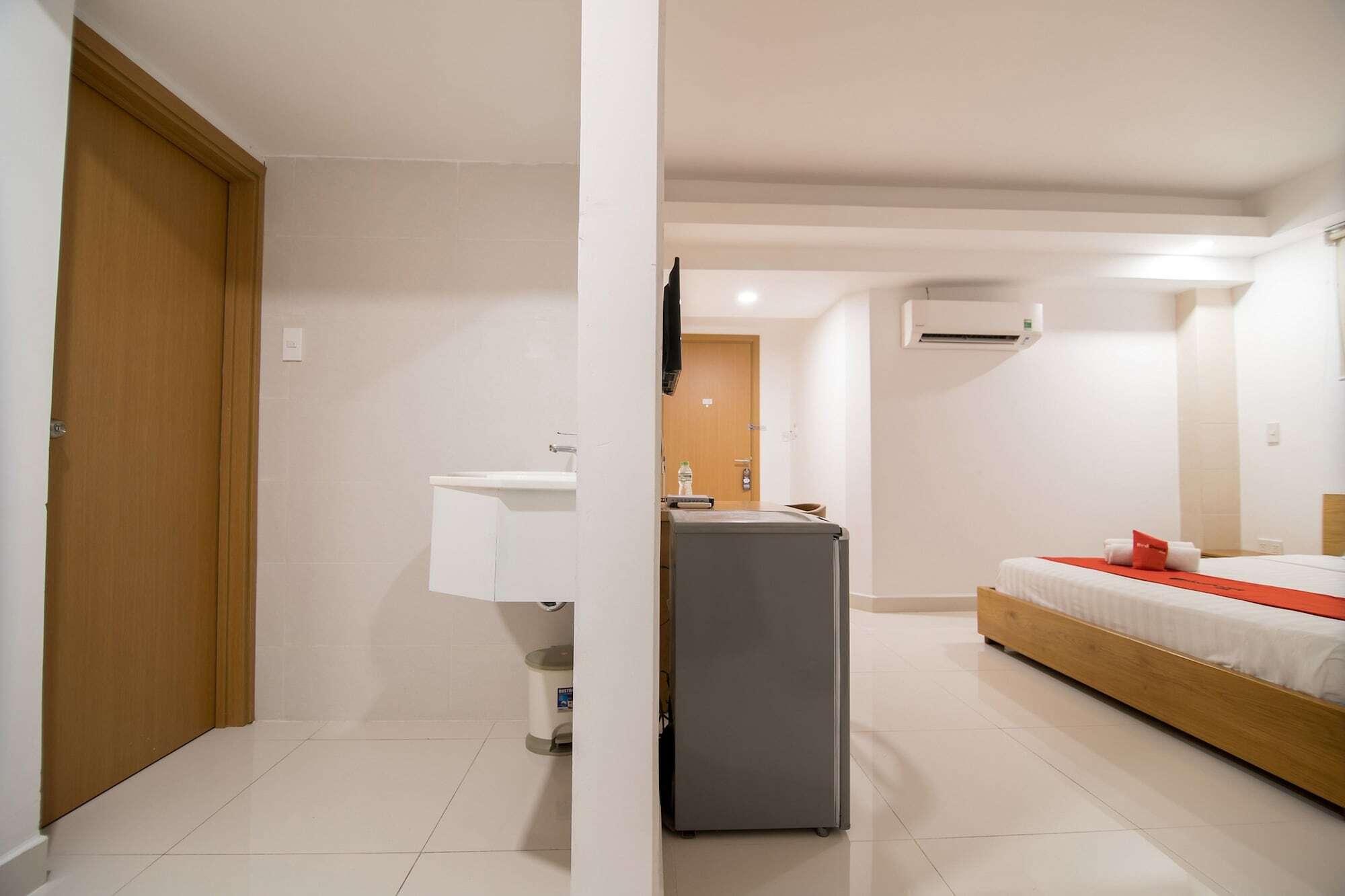 Reddoorz Plus Near Secc D7 Ho Chi Minh-Byen Eksteriør billede